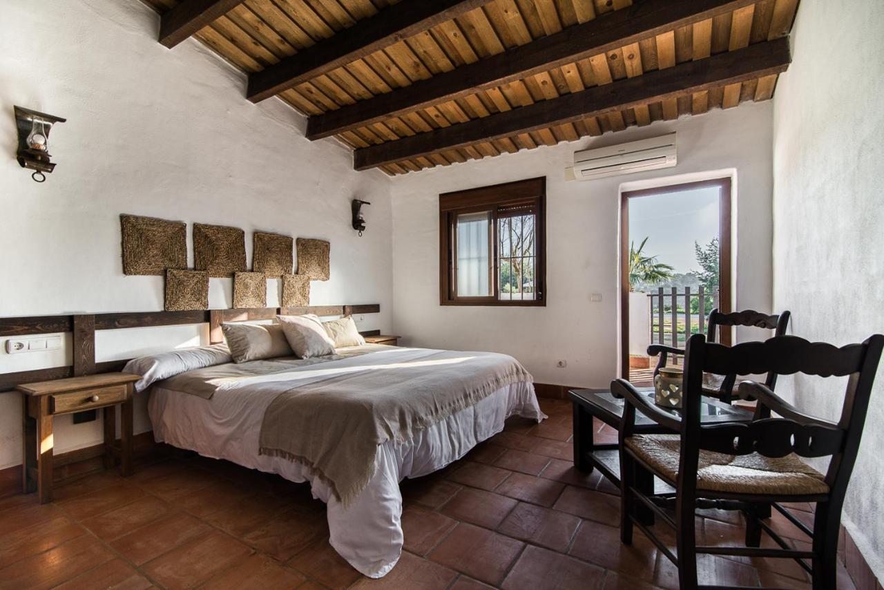 El Pueblo De Leo Hotell Badajoz Exteriör bild