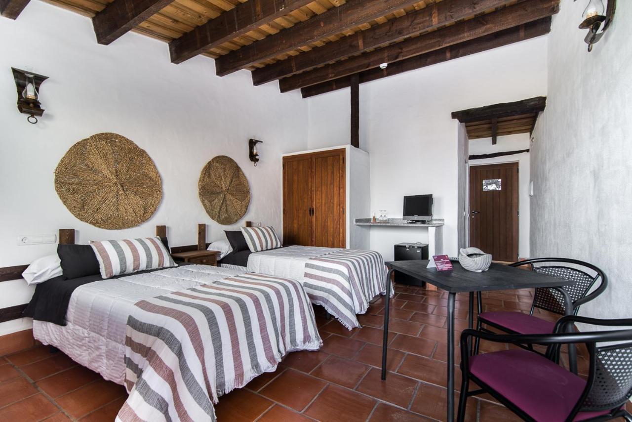 El Pueblo De Leo Hotell Badajoz Exteriör bild